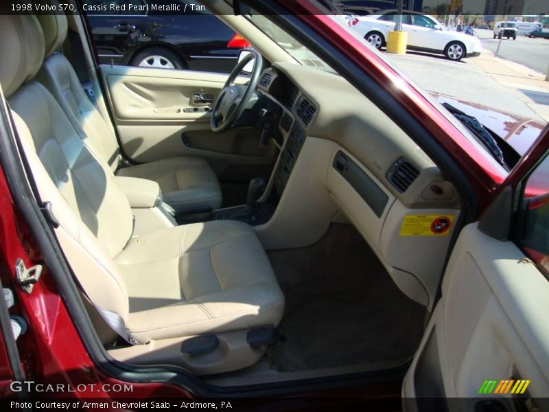 Cassis Red Pearl Metallic / Tan 1998 Volvo S70