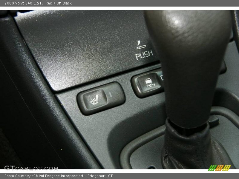 Red / Off Black 2000 Volvo S40 1.9T