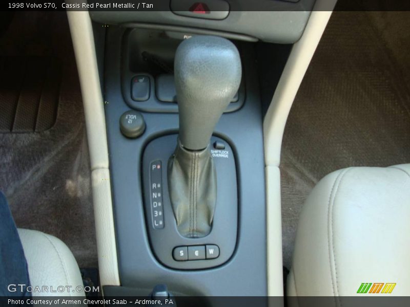 Cassis Red Pearl Metallic / Tan 1998 Volvo S70