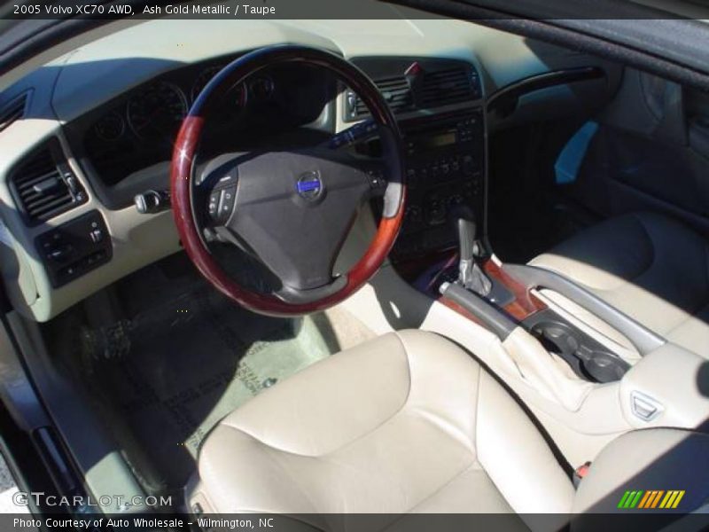 Ash Gold Metallic / Taupe 2005 Volvo XC70 AWD