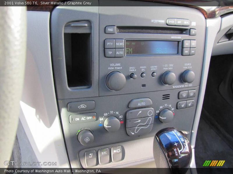 Silver Metallic / Graphite Grey 2001 Volvo S80 T6