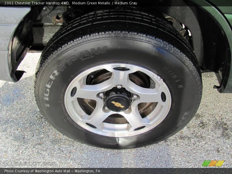 Medium Green Metallic / Medium Gray 2001 Chevrolet Tracker Hardtop 4WD