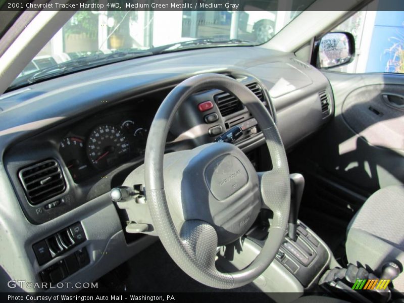 Medium Green Metallic / Medium Gray 2001 Chevrolet Tracker Hardtop 4WD