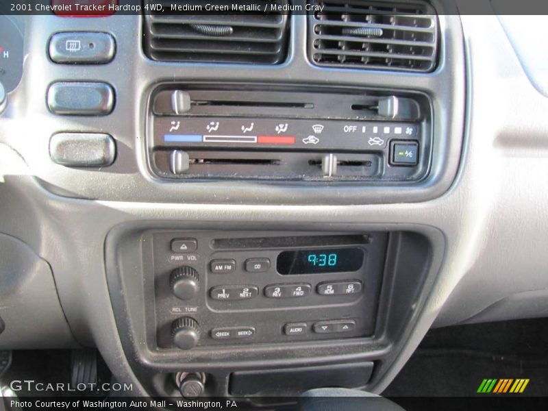 Medium Green Metallic / Medium Gray 2001 Chevrolet Tracker Hardtop 4WD