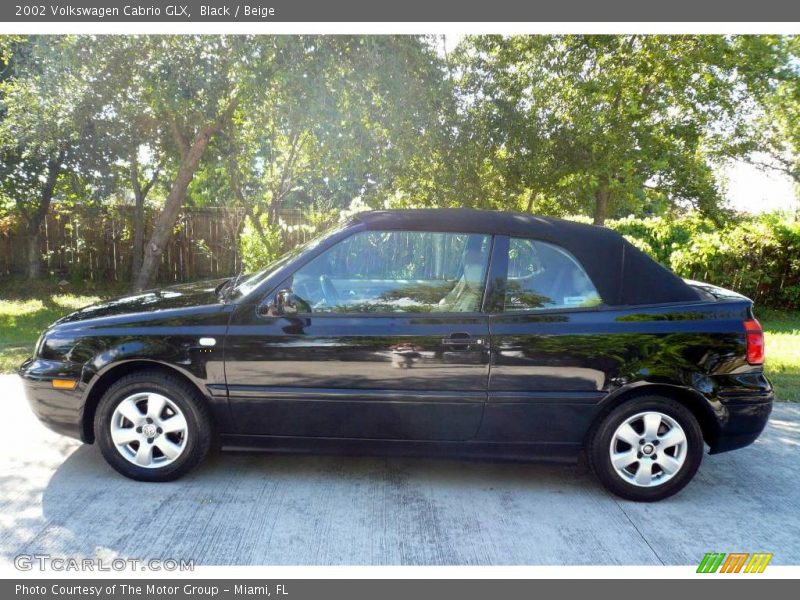 Black / Beige 2002 Volkswagen Cabrio GLX