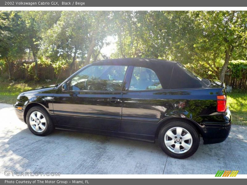 Black / Beige 2002 Volkswagen Cabrio GLX