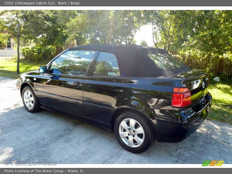 Black / Beige 2002 Volkswagen Cabrio GLX