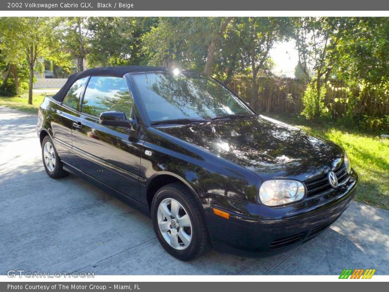 Black / Beige 2002 Volkswagen Cabrio GLX
