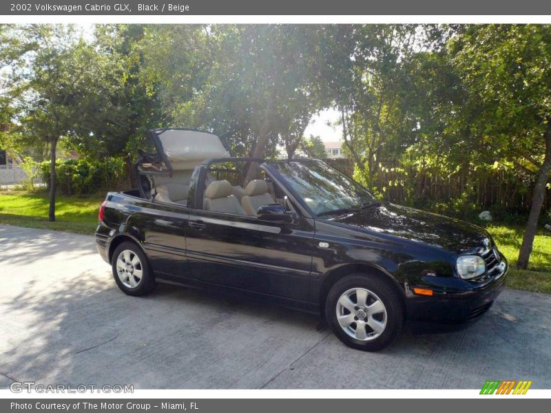 Black / Beige 2002 Volkswagen Cabrio GLX