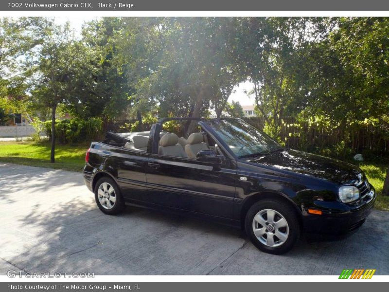 Black / Beige 2002 Volkswagen Cabrio GLX