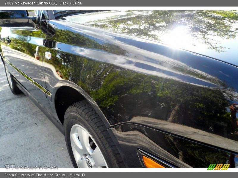 Black / Beige 2002 Volkswagen Cabrio GLX