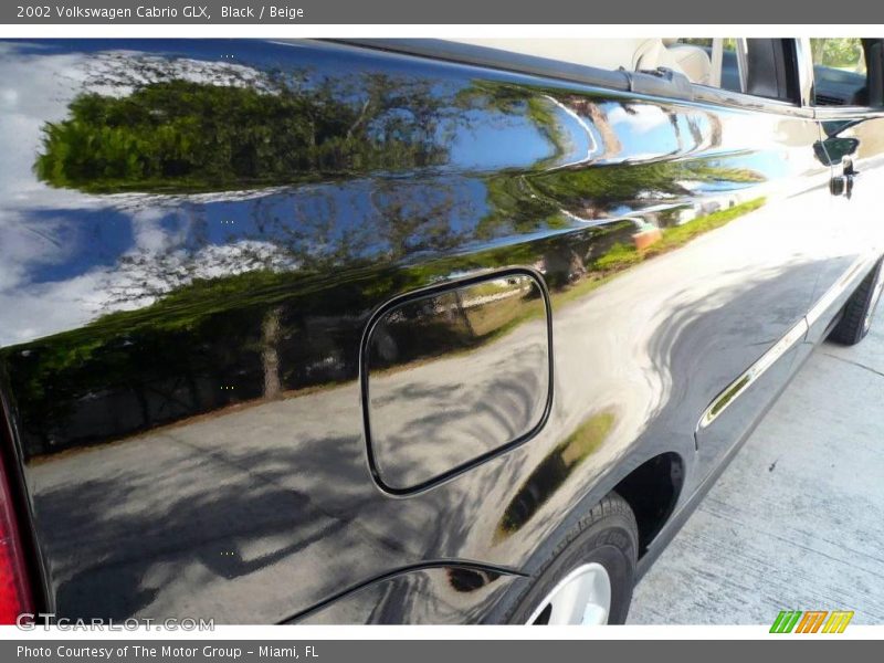 Black / Beige 2002 Volkswagen Cabrio GLX