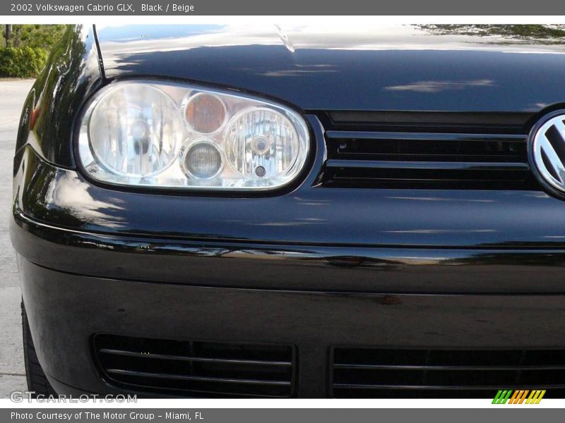 Black / Beige 2002 Volkswagen Cabrio GLX