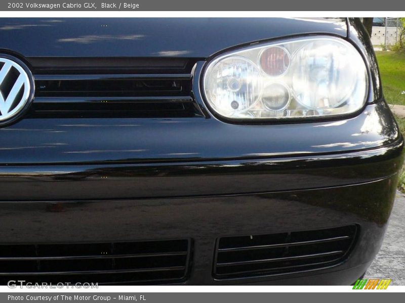 Black / Beige 2002 Volkswagen Cabrio GLX