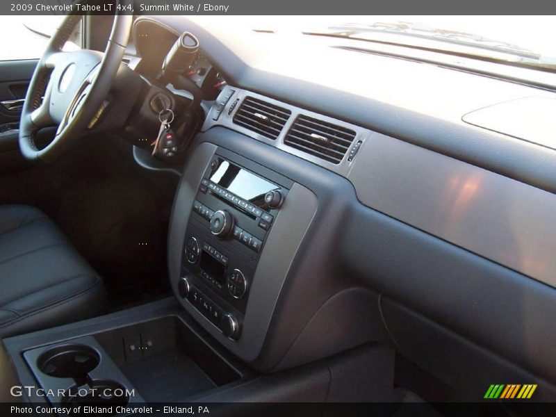 Summit White / Ebony 2009 Chevrolet Tahoe LT 4x4