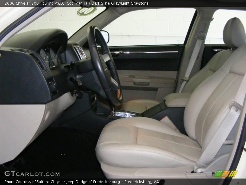 Cool Vanilla / Dark Slate Gray/Light Graystone 2006 Chrysler 300 Touring AWD