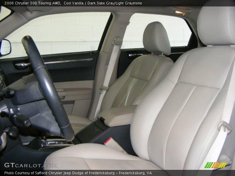 Cool Vanilla / Dark Slate Gray/Light Graystone 2006 Chrysler 300 Touring AWD