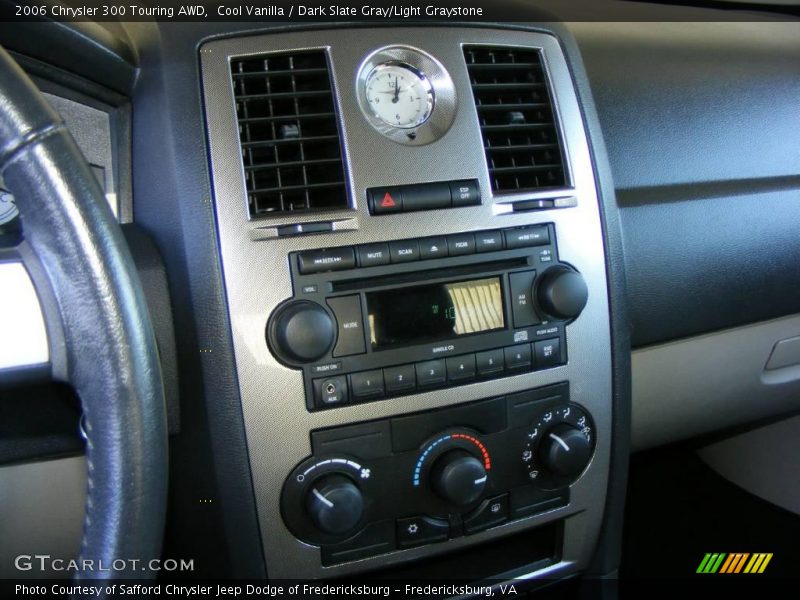 Cool Vanilla / Dark Slate Gray/Light Graystone 2006 Chrysler 300 Touring AWD