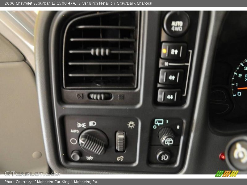Silver Birch Metallic / Gray/Dark Charcoal 2006 Chevrolet Suburban LS 1500 4x4