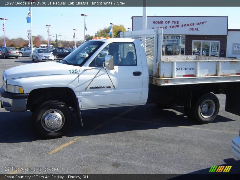 Bright White / Gray 1997 Dodge Ram 3500 ST Regular Cab Chassis