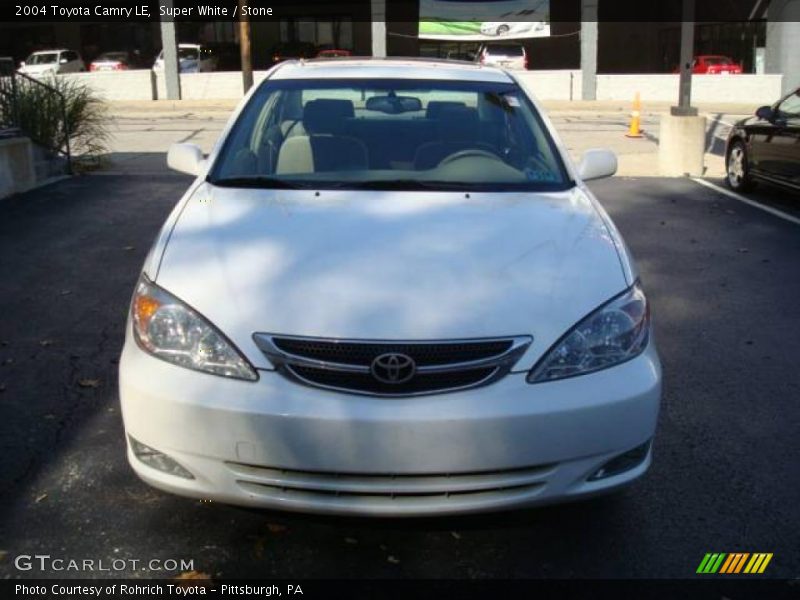Super White / Stone 2004 Toyota Camry LE