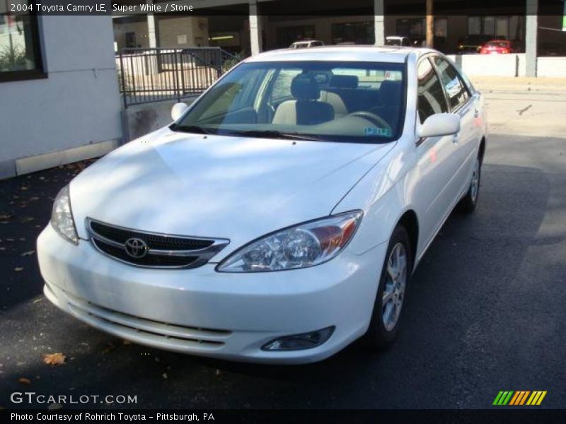 Super White / Stone 2004 Toyota Camry LE