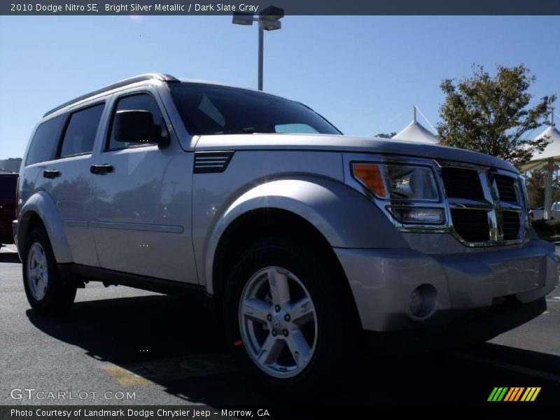 Bright Silver Metallic / Dark Slate Gray 2010 Dodge Nitro SE