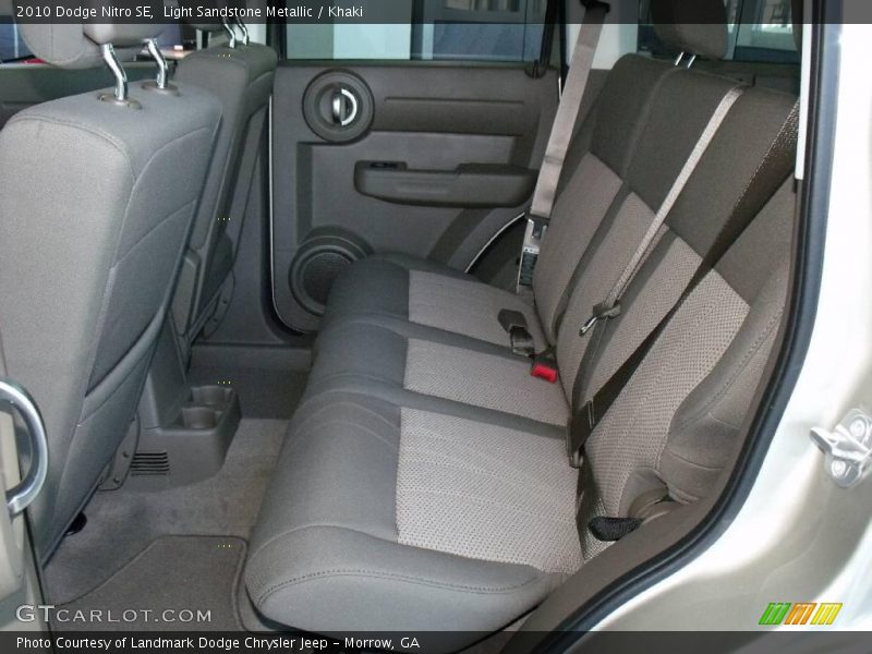 Light Sandstone Metallic / Khaki 2010 Dodge Nitro SE