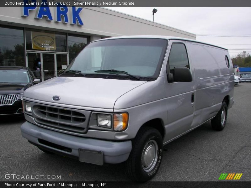 Silver Metallic / Medium Graphite 2000 Ford E Series Van E150 Cargo