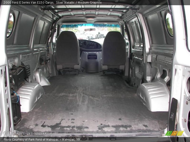 Silver Metallic / Medium Graphite 2000 Ford E Series Van E150 Cargo