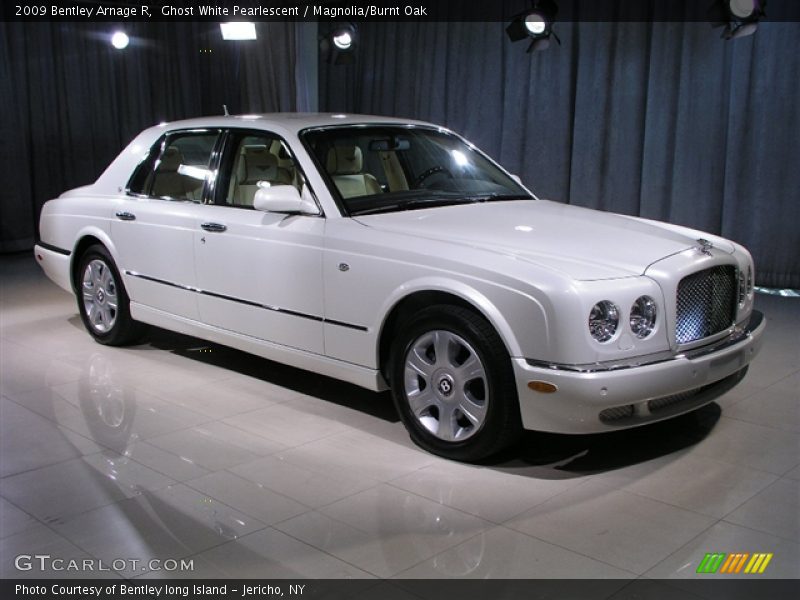 Ghost White Pearlescent / Magnolia/Burnt Oak 2009 Bentley Arnage R