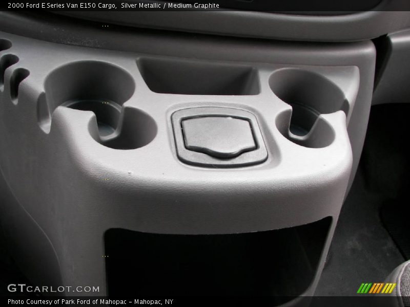 Silver Metallic / Medium Graphite 2000 Ford E Series Van E150 Cargo