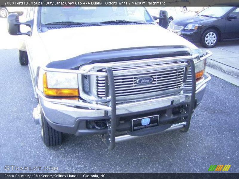 Oxford White / Medium Parchment 2000 Ford F350 Super Duty Lariat Crew Cab 4x4 Dually