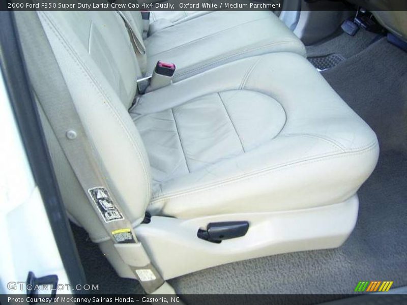 Oxford White / Medium Parchment 2000 Ford F350 Super Duty Lariat Crew Cab 4x4 Dually