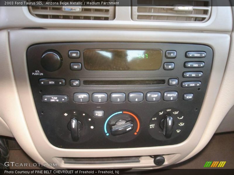 Arizona Beige Metallic / Medium Parchment 2003 Ford Taurus SES