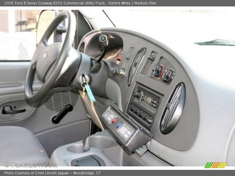 Oxford White / Medium Flint 2005 Ford E Series Cutaway E350 Commercial Utility Truck