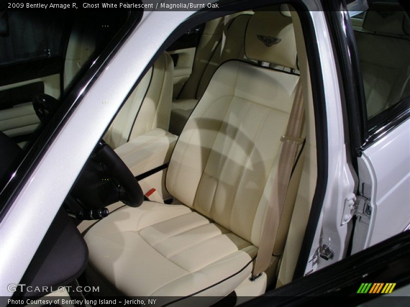Ghost White Pearlescent / Magnolia/Burnt Oak 2009 Bentley Arnage R