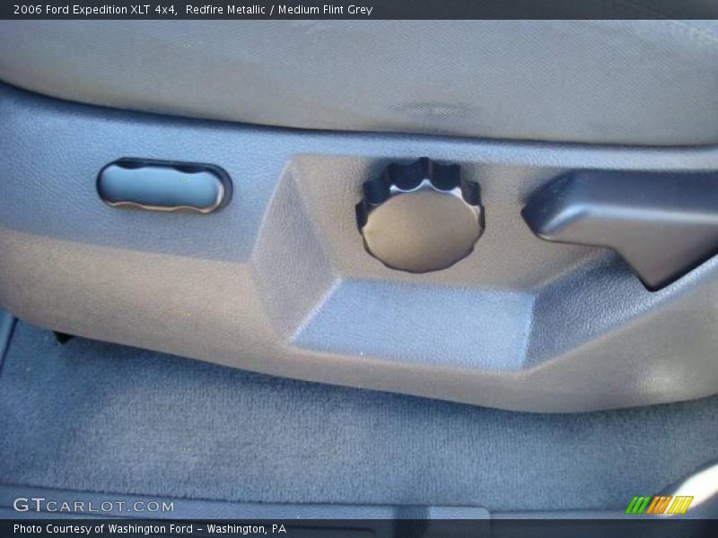 Redfire Metallic / Medium Flint Grey 2006 Ford Expedition XLT 4x4