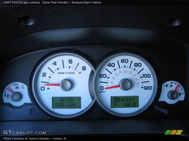 Dune Pearl Metallic / Medium/Dark Pebble 2007 Ford Escape Limited