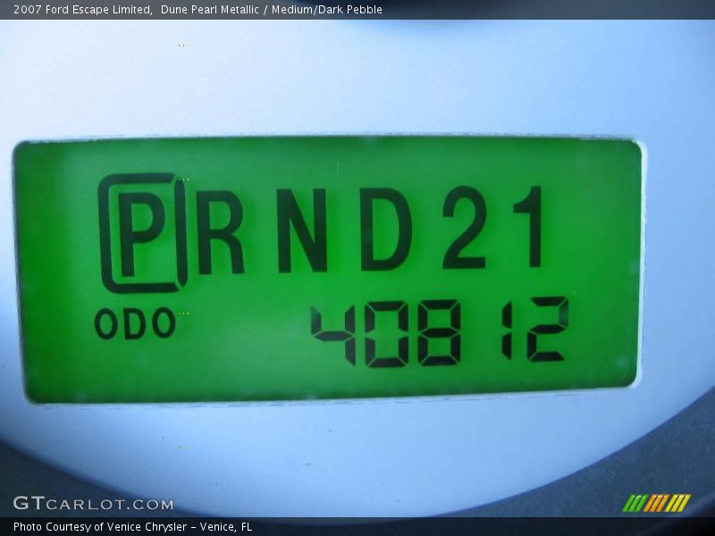 Dune Pearl Metallic / Medium/Dark Pebble 2007 Ford Escape Limited