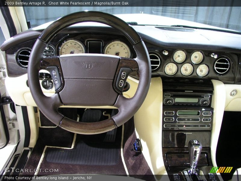 Ghost White Pearlescent / Magnolia/Burnt Oak 2009 Bentley Arnage R