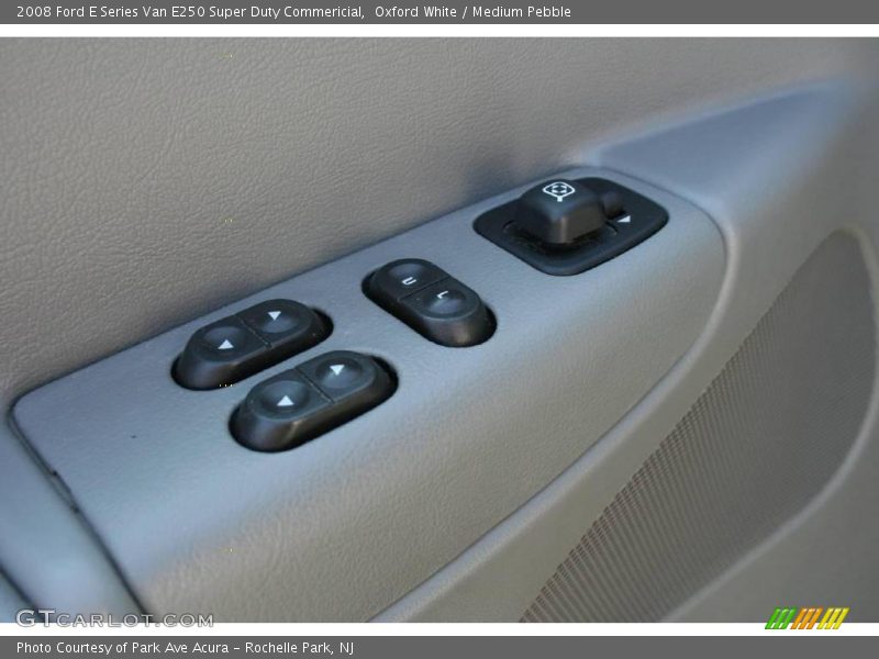 Oxford White / Medium Pebble 2008 Ford E Series Van E250 Super Duty Commericial