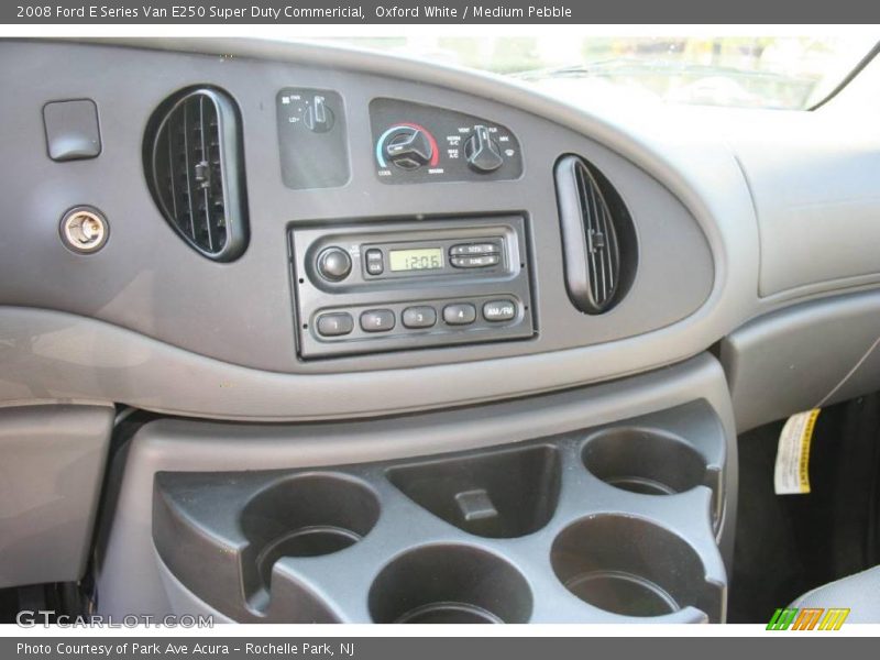 Oxford White / Medium Pebble 2008 Ford E Series Van E250 Super Duty Commericial