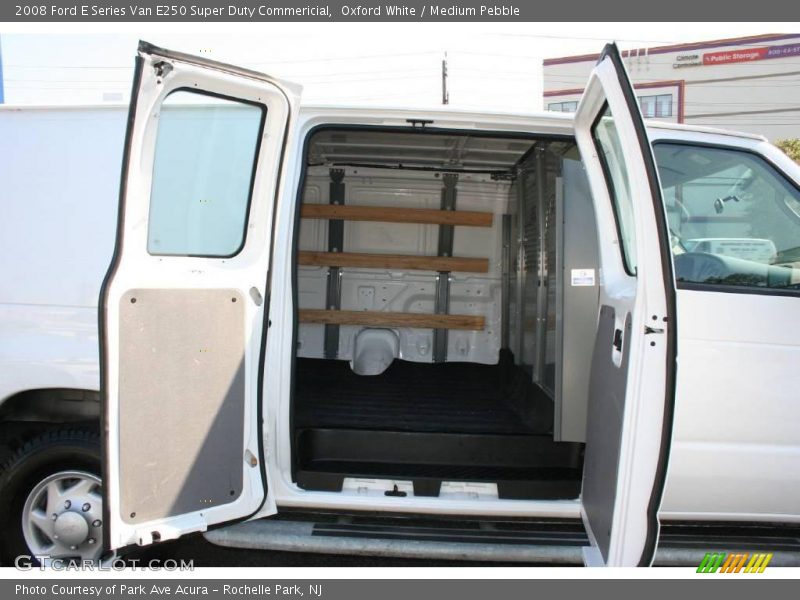 Oxford White / Medium Pebble 2008 Ford E Series Van E250 Super Duty Commericial