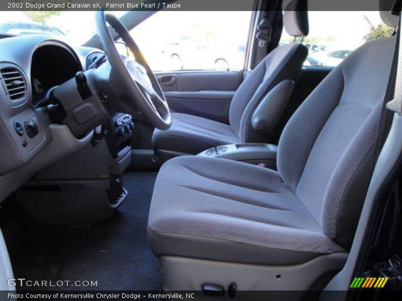 Patriot Blue Pearl / Taupe 2002 Dodge Grand Caravan eX