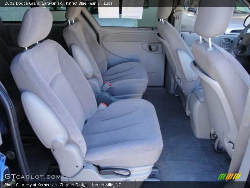 Patriot Blue Pearl / Taupe 2002 Dodge Grand Caravan eX