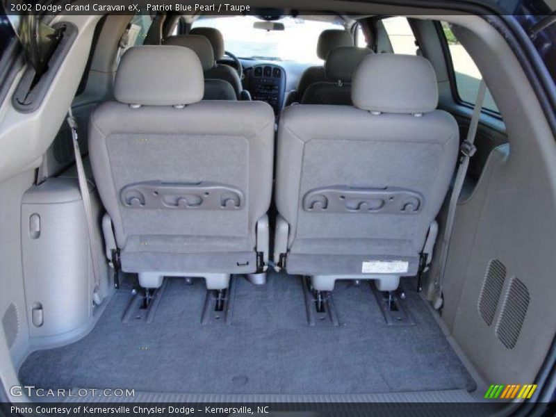 Patriot Blue Pearl / Taupe 2002 Dodge Grand Caravan eX