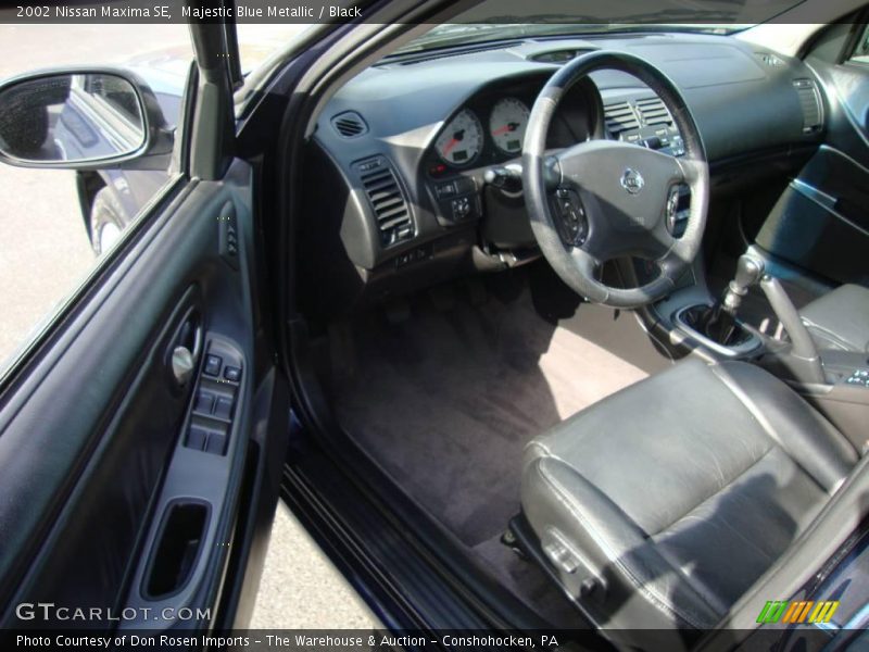 Majestic Blue Metallic / Black 2002 Nissan Maxima SE