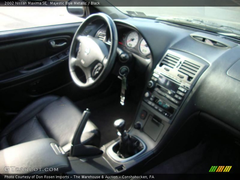 Majestic Blue Metallic / Black 2002 Nissan Maxima SE