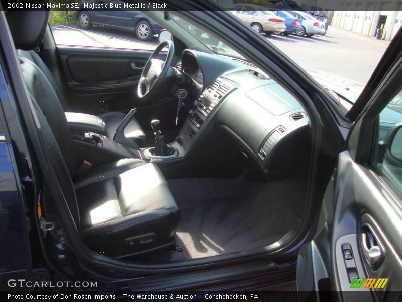 Majestic Blue Metallic / Black 2002 Nissan Maxima SE